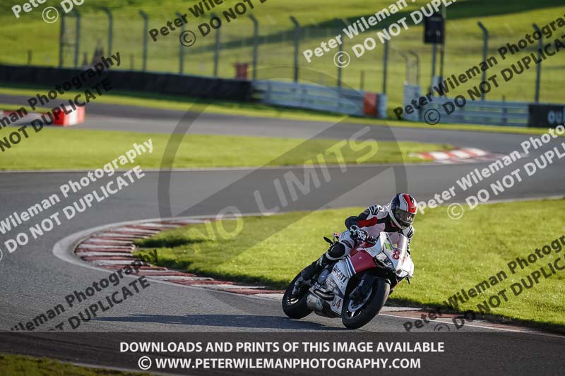 anglesey;brands hatch;cadwell park;croft;donington park;enduro digital images;event digital images;eventdigitalimages;mallory;no limits;oulton park;peter wileman photography;racing digital images;silverstone;snetterton;trackday digital images;trackday photos;vmcc banbury run;welsh 2 day enduro